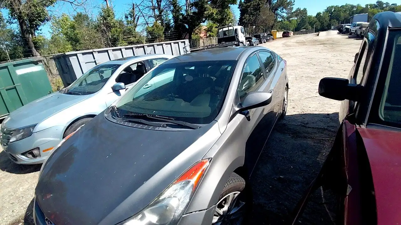 Photo of 2013 Hyundai Elantra