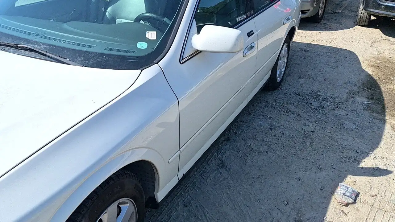 Photo of 2005 Lincoln Ls