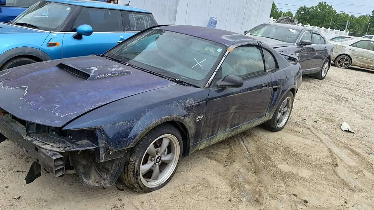 Photo of 2002 Ford Mustang
