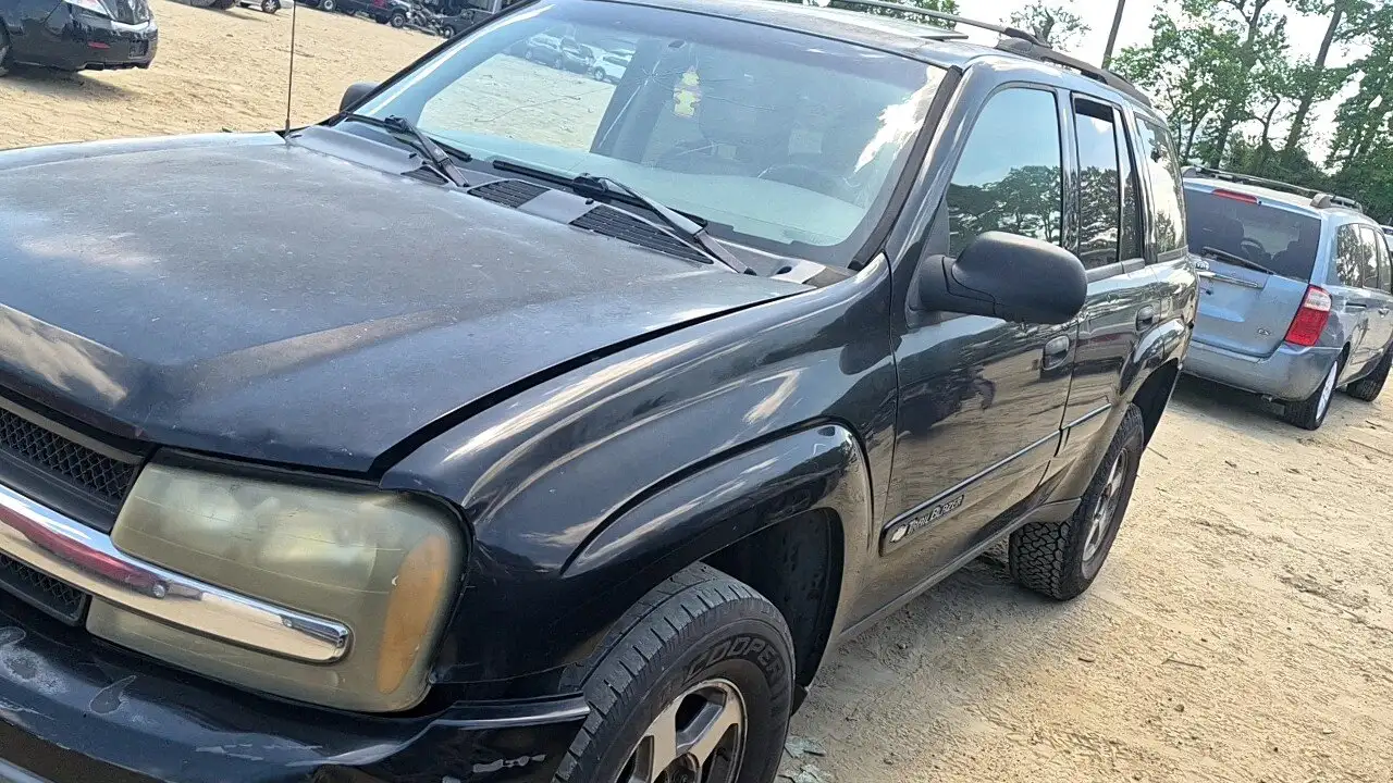 Photo of 2003 Chevrolet Trailblazer