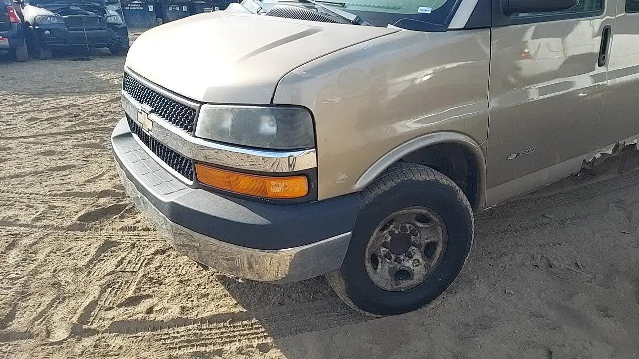 Photo of 2006 Chevrolet Express 3500