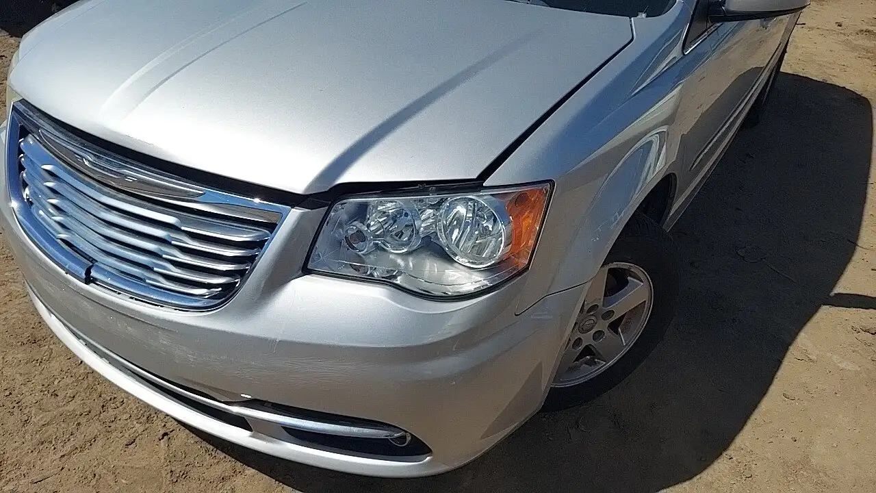 Photo of 2012 Chrysler Town & Country