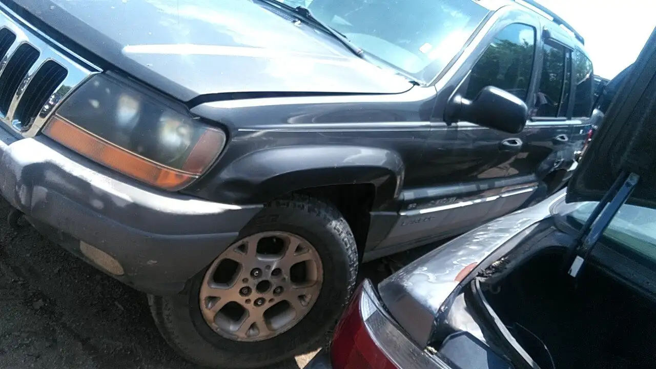 Photo of 2002 Jeep Grand Cherokee