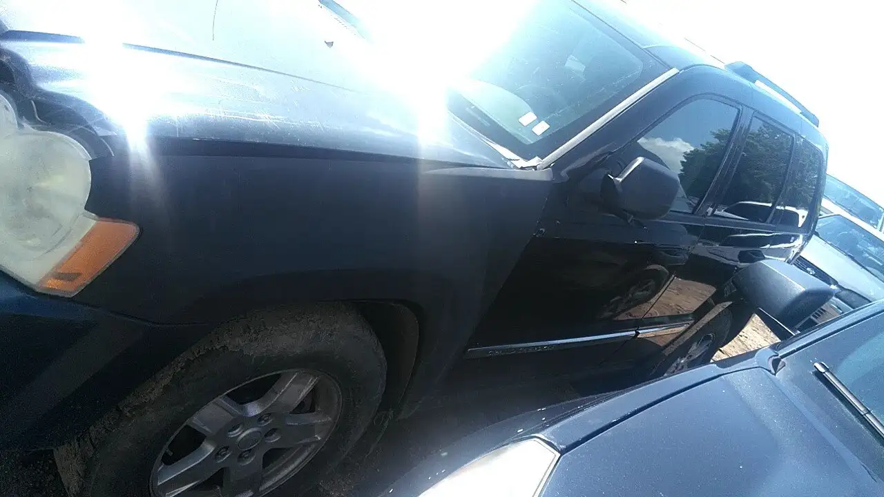 Photo of 2005 Jeep Grand Cherokee