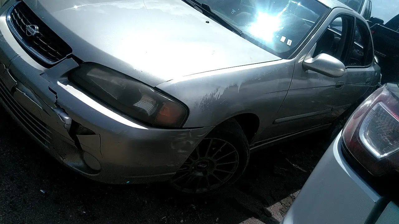 Photo of 2000 Nissan Sentra