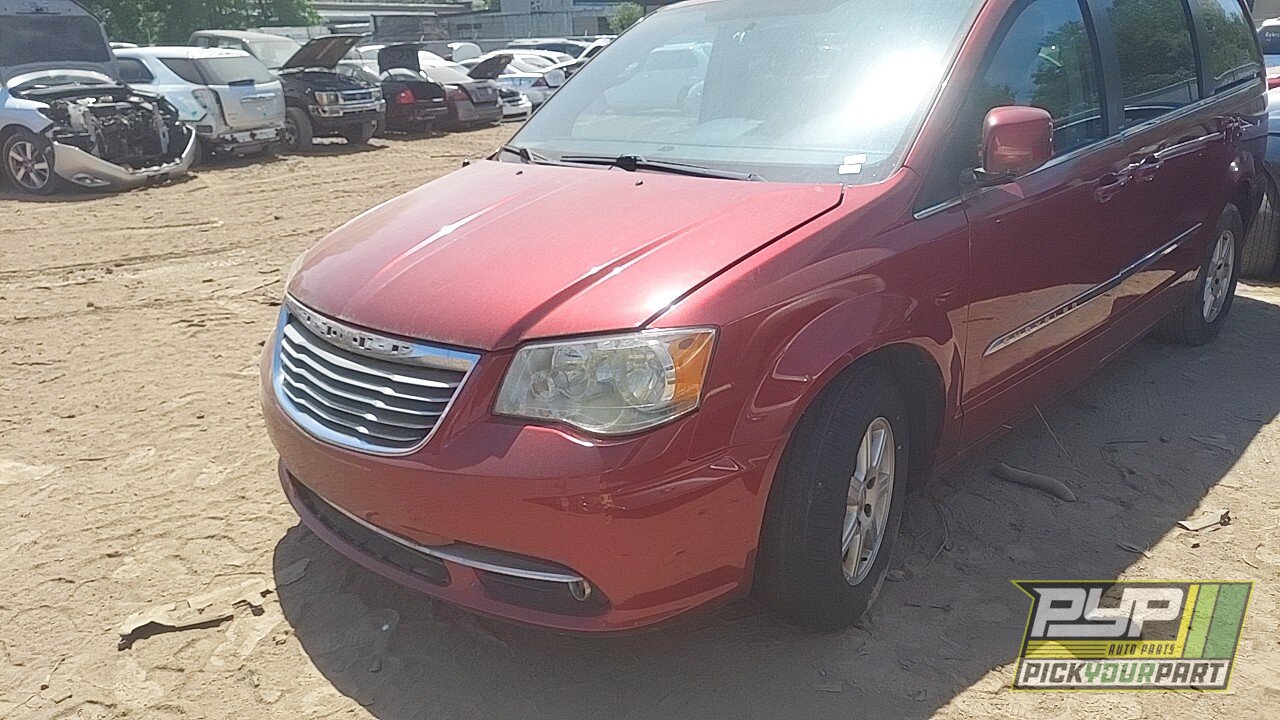 Photo of 2013 Chrysler Town & Country