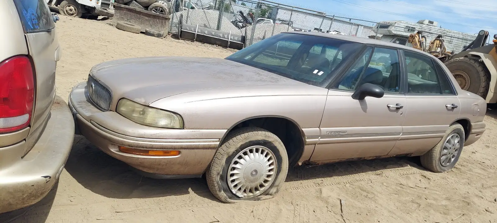 Photo of 1999 Buick Lesabre