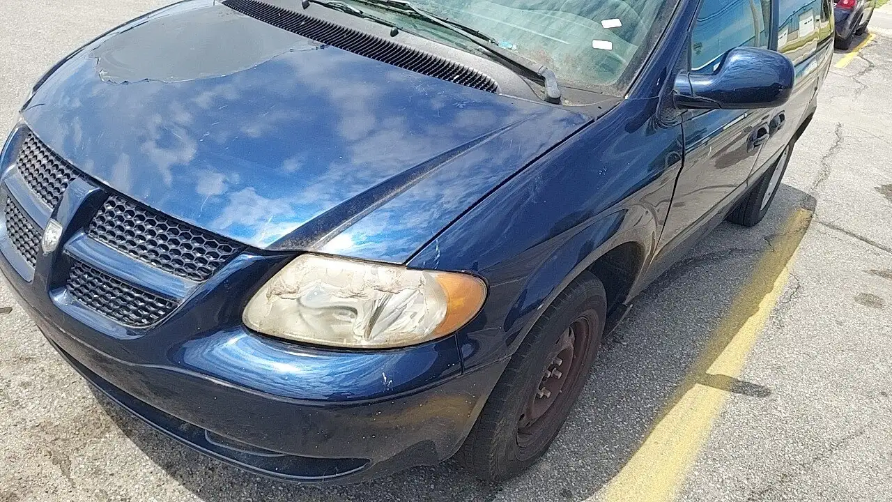 Photo of 2002 Dodge Caravan