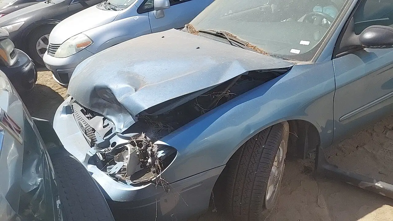 Photo of 2005 Ford Taurus