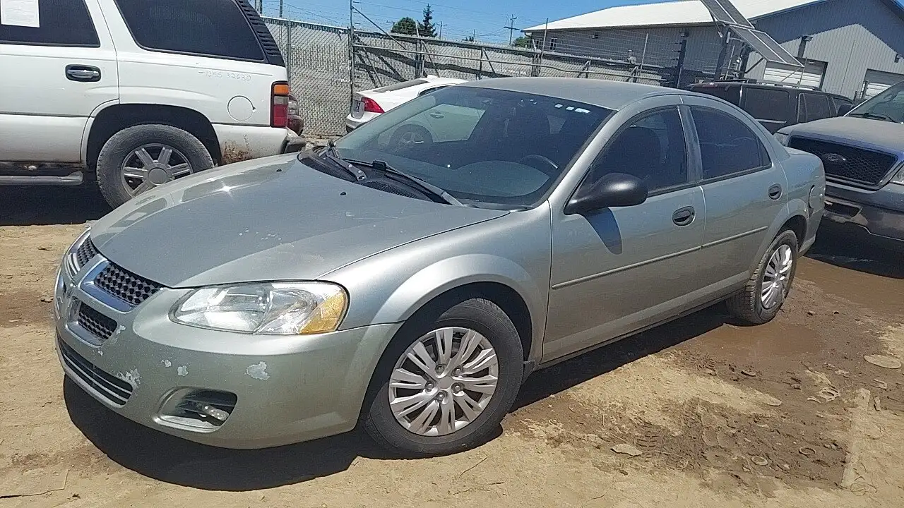 Photo of 2004 Dodge Stratus