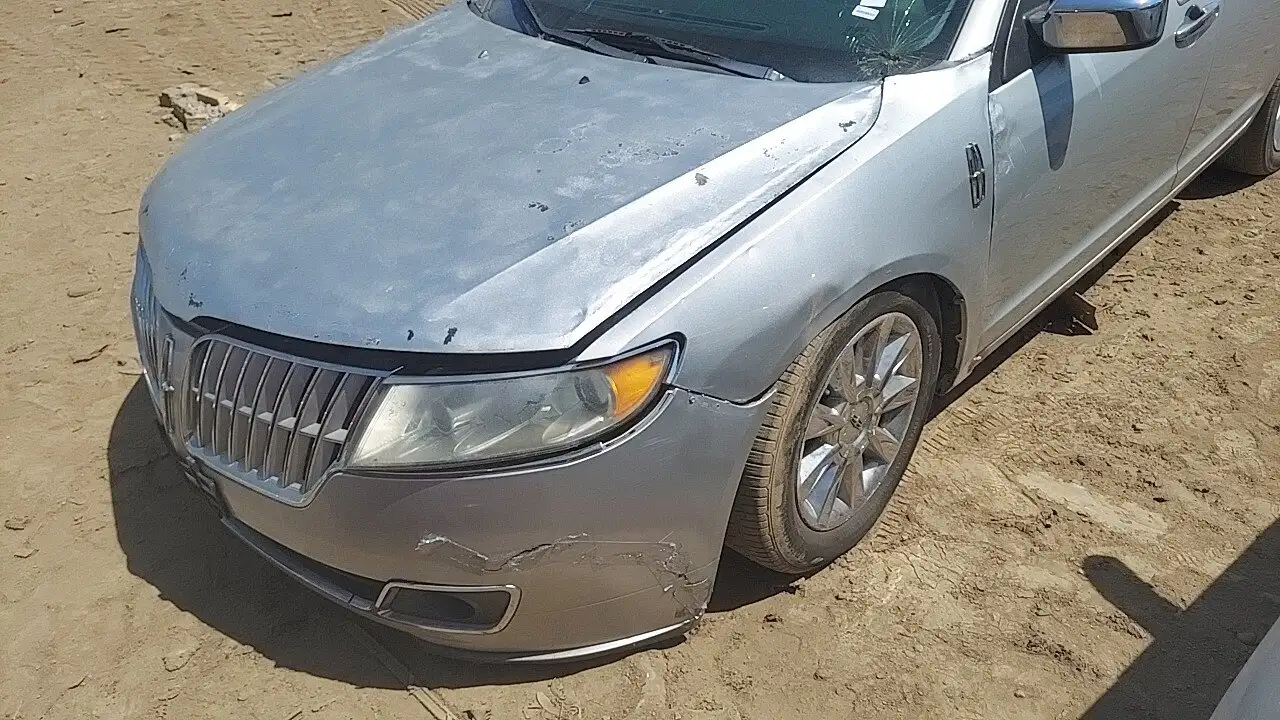 Photo of 2010 Lincoln Mkz