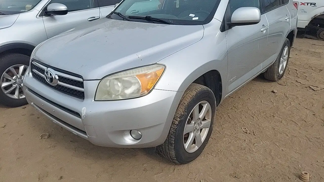 Photo of 2006 Toyota Rav4