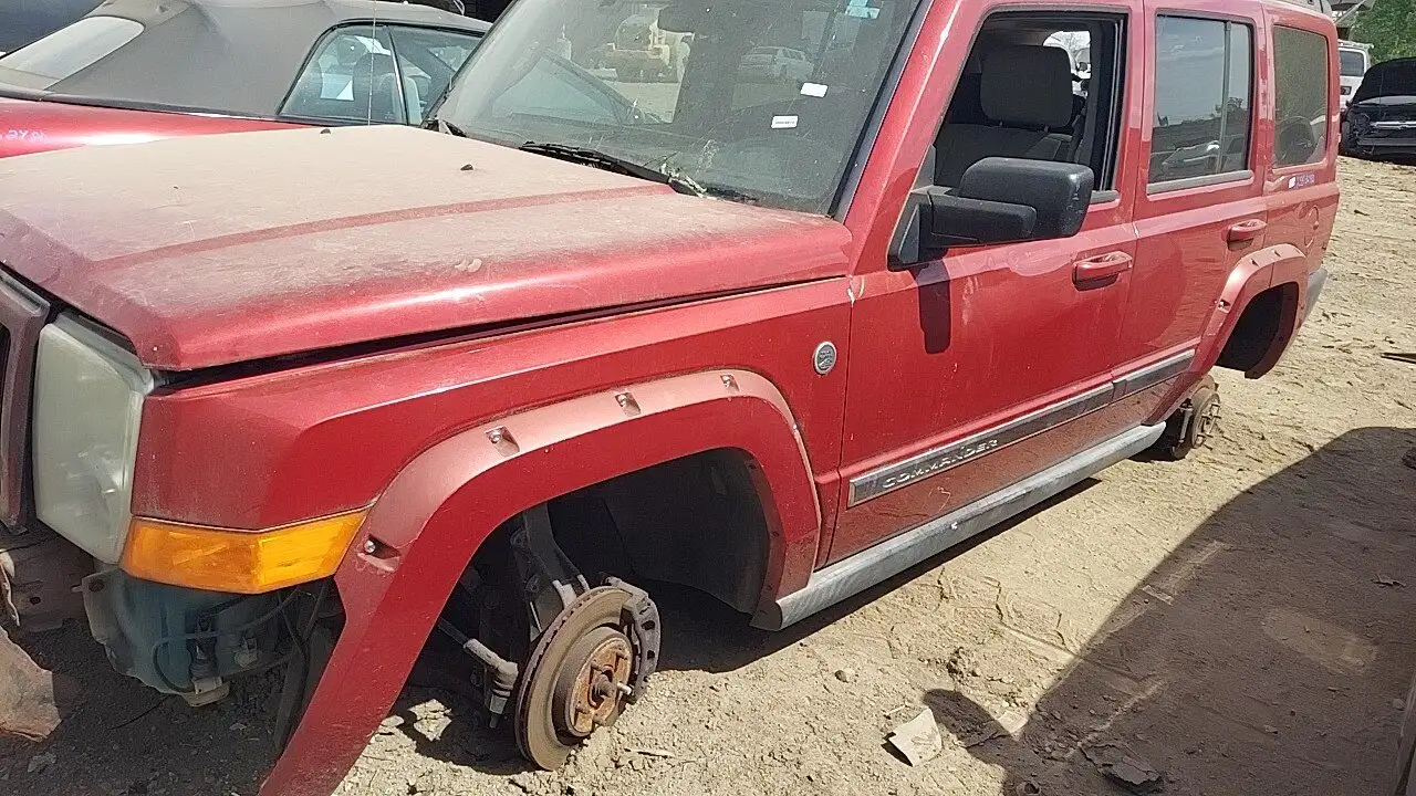 Photo of 2006 Jeep Commander