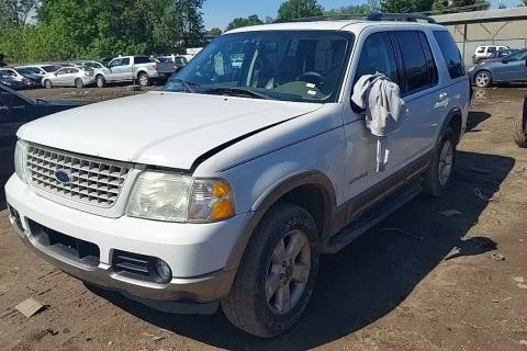 Photo of 2004 Ford Explorer