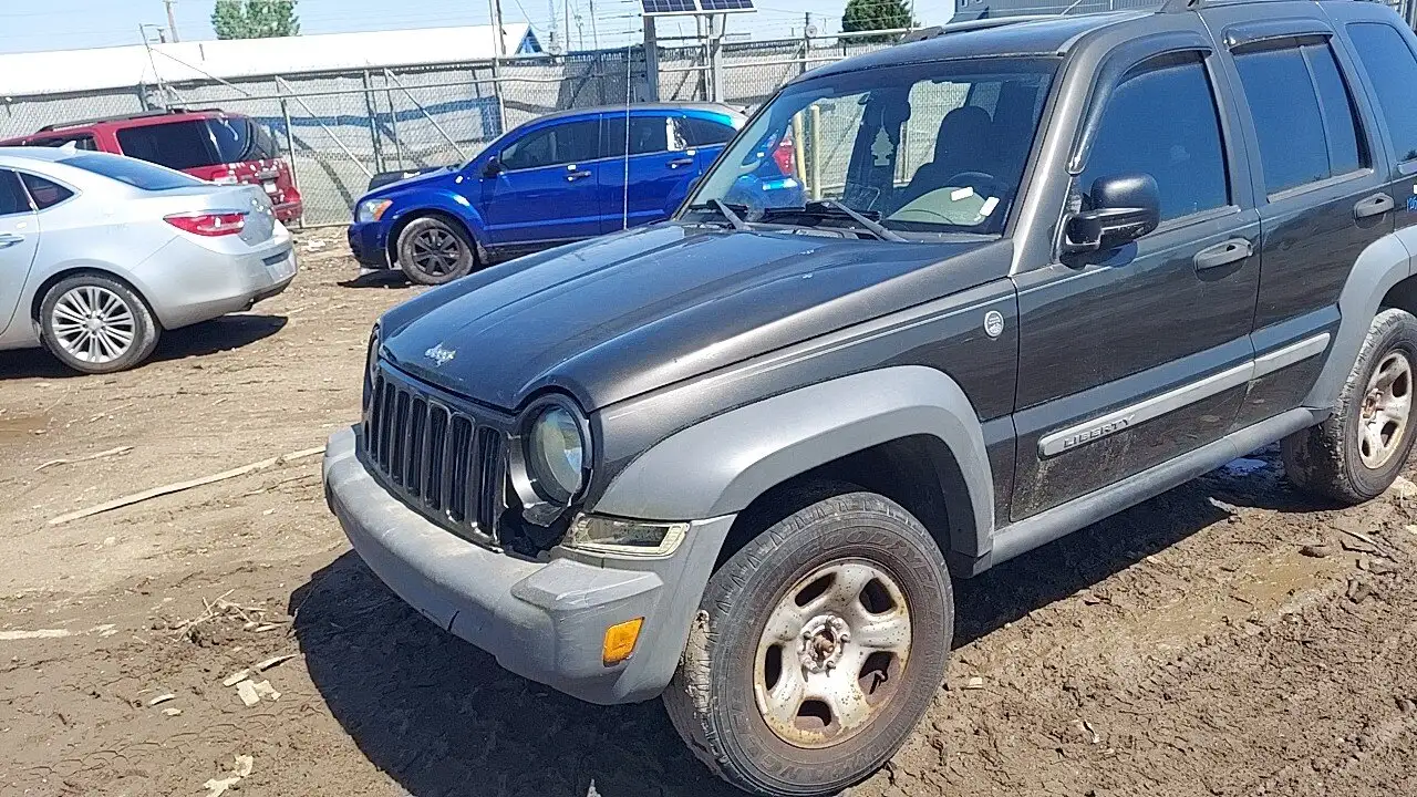 Photo of 2005 Jeep Liberty