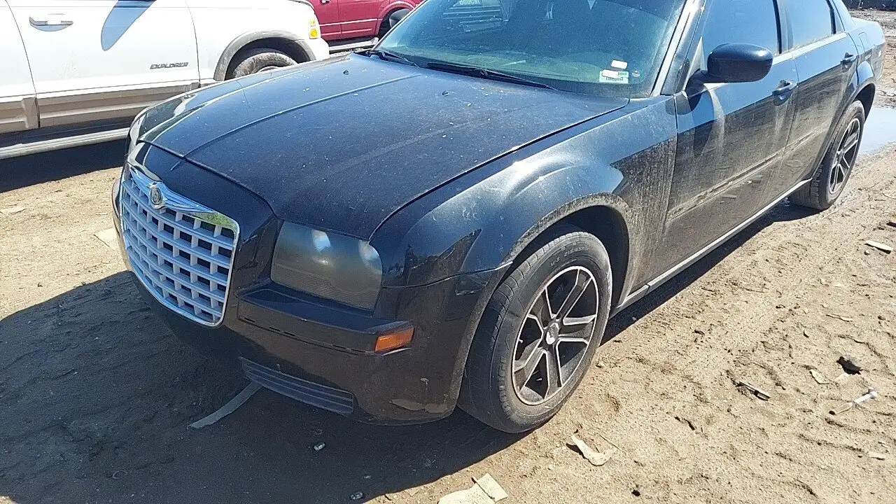 Photo of 2005 Chrysler 300