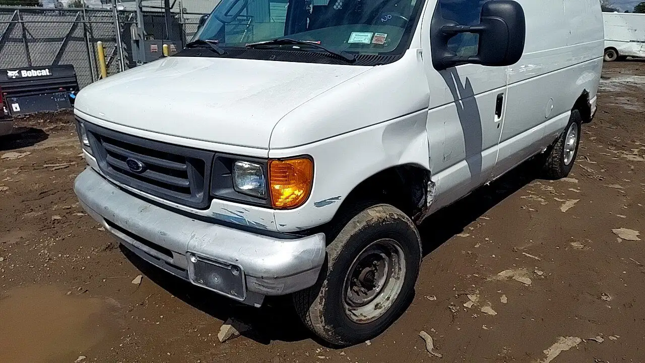 Photo of 2007 Ford E-250