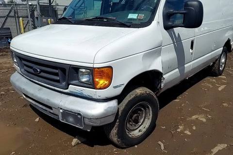Photo of 2007 Ford E-250