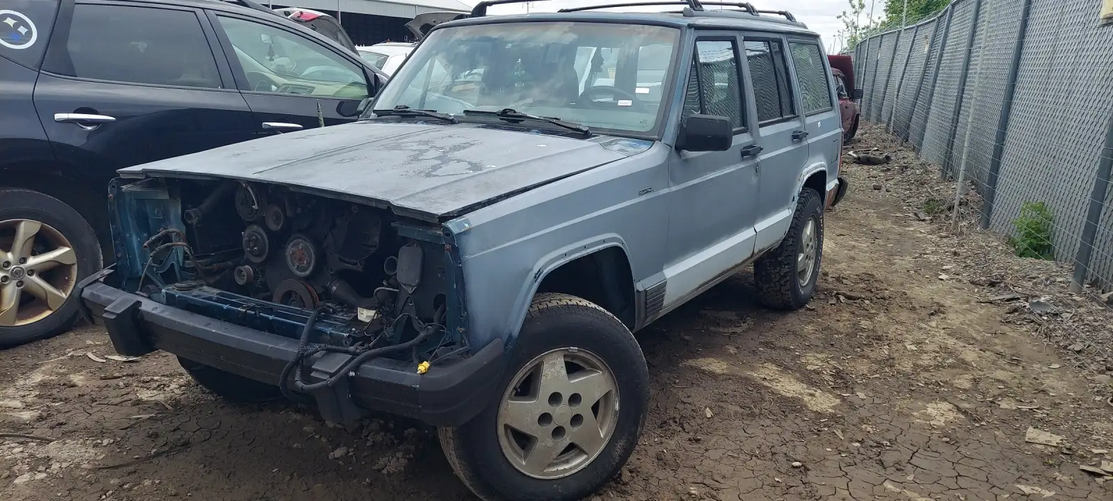 Photo of 1995 Jeep Cherokee