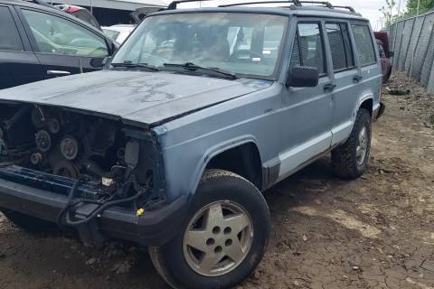 Photo of 1995 Jeep Cherokee