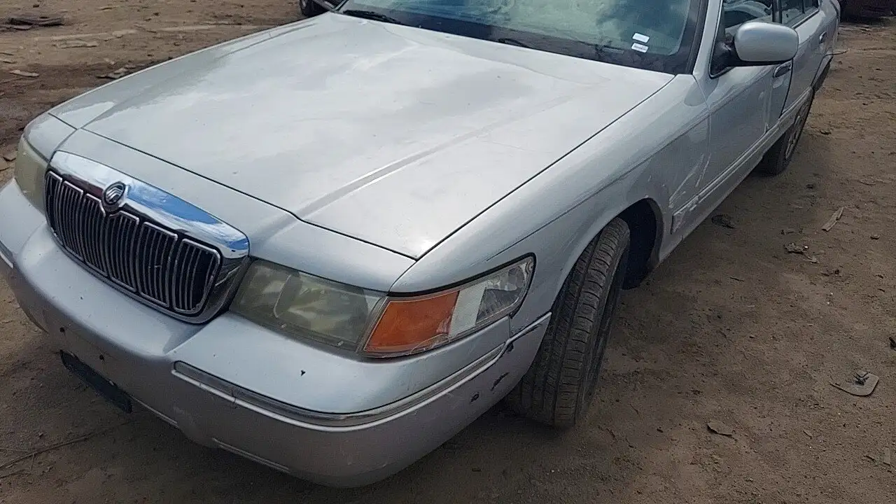 Photo of 2001 Mercury Grand Marquis