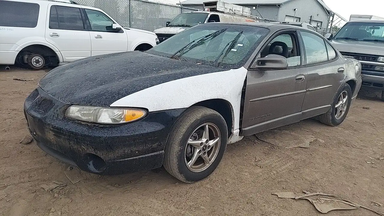 Photo of 2002 Pontiac Grand Prix