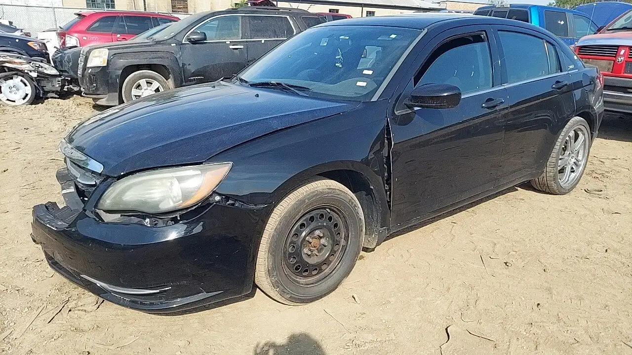 Photo of 2013 Chrysler 200