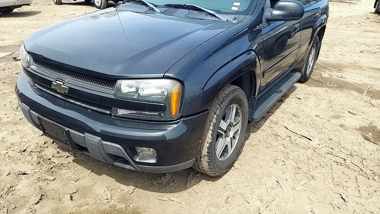 Photo of 2005 Chevrolet Trailblazer