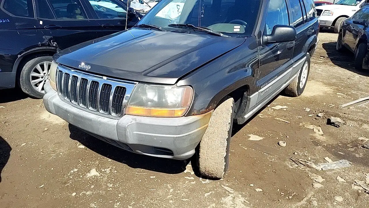 Photo of 2000 Jeep Grand Cherokee