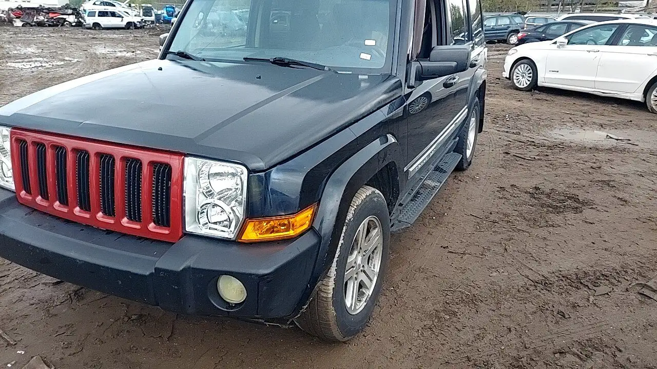 Photo of 2008 Jeep Commander