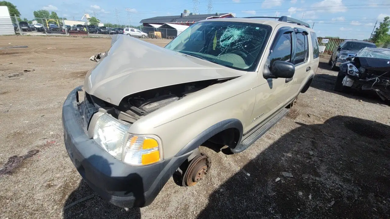 Photo of 2005 Ford Explorer