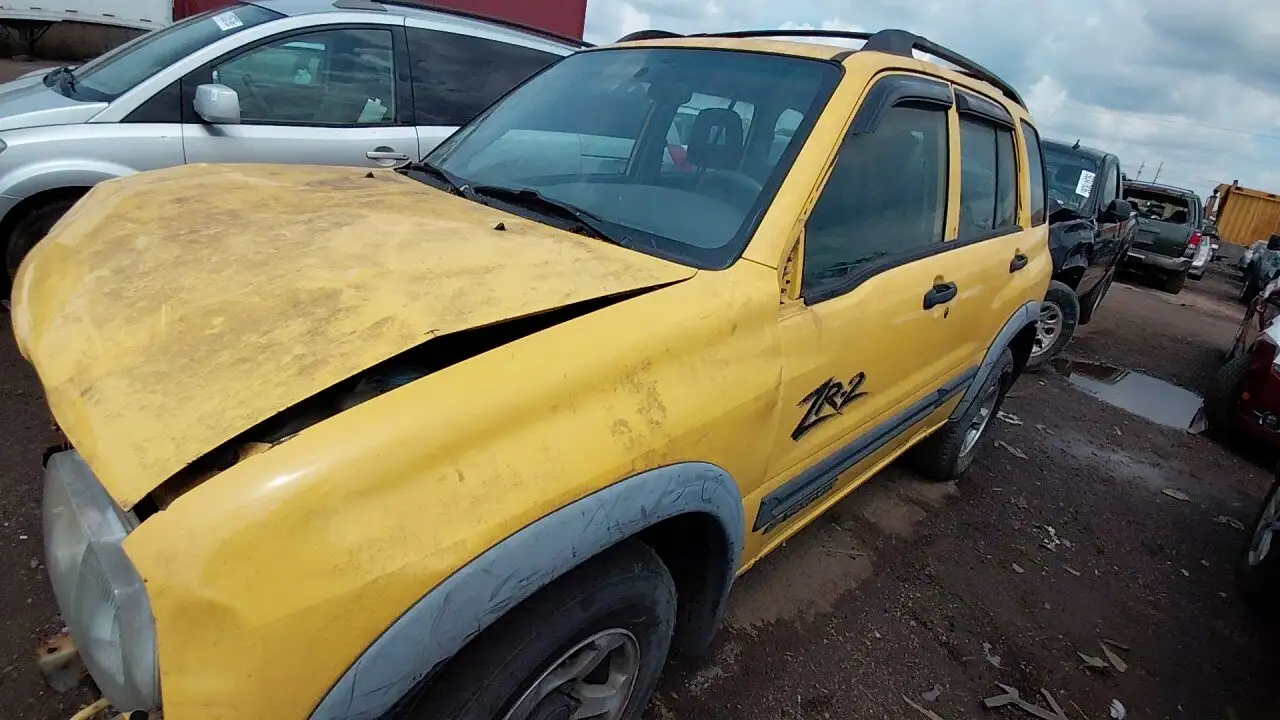 Photo of 2002 Chevrolet Tracker