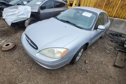 Photo of 2003 Ford Taurus