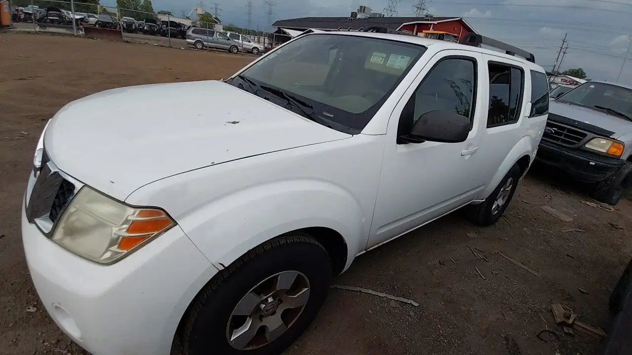 Photo of 2011 Nissan Pathfinder