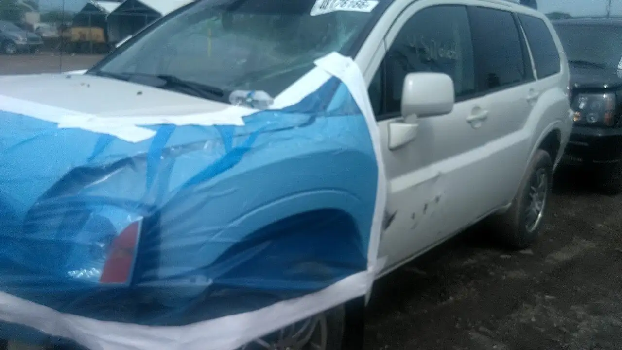 Photo of 2008 Mitsubishi Endeavor