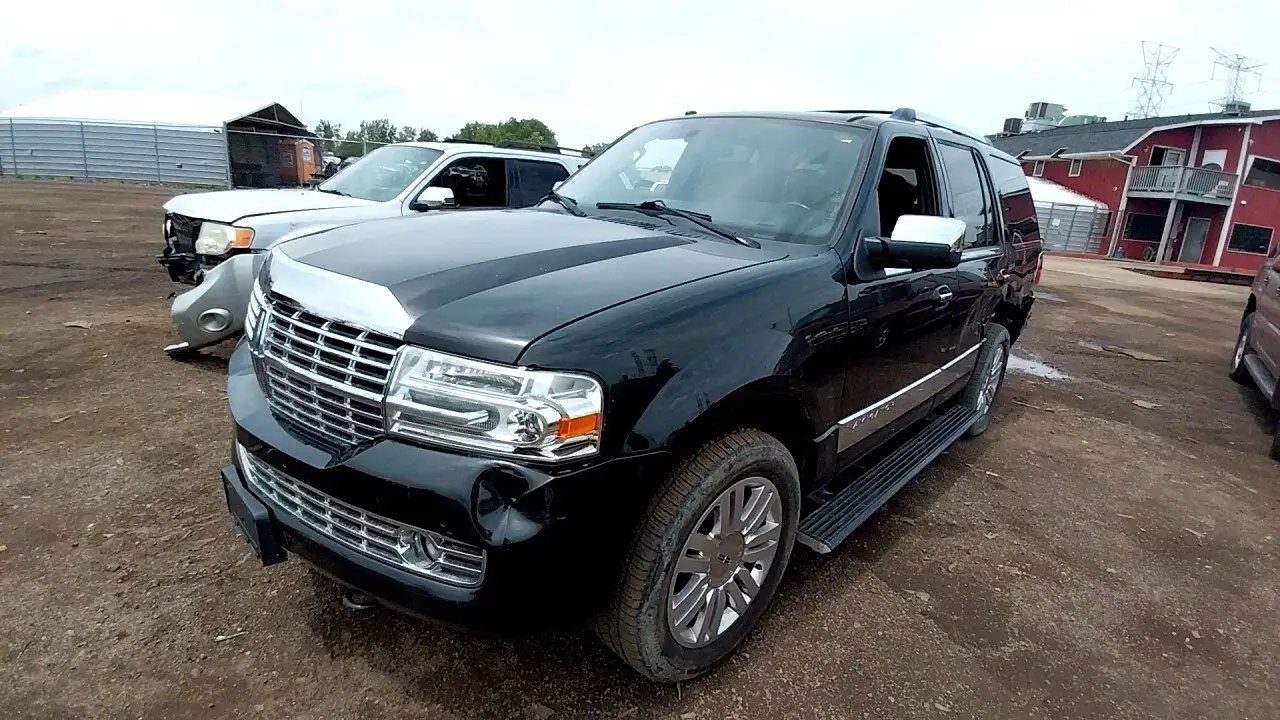 Photo of 2013 Lincoln Navigator