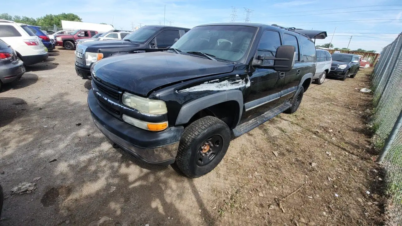 Photo of 2003 Chevrolet Suburban 2500