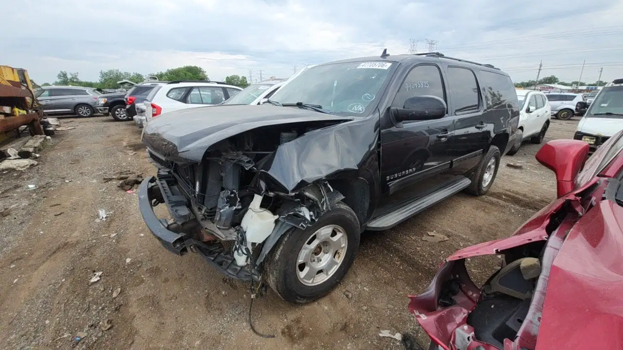 Photo of 2014 Chevrolet Suburban 1500