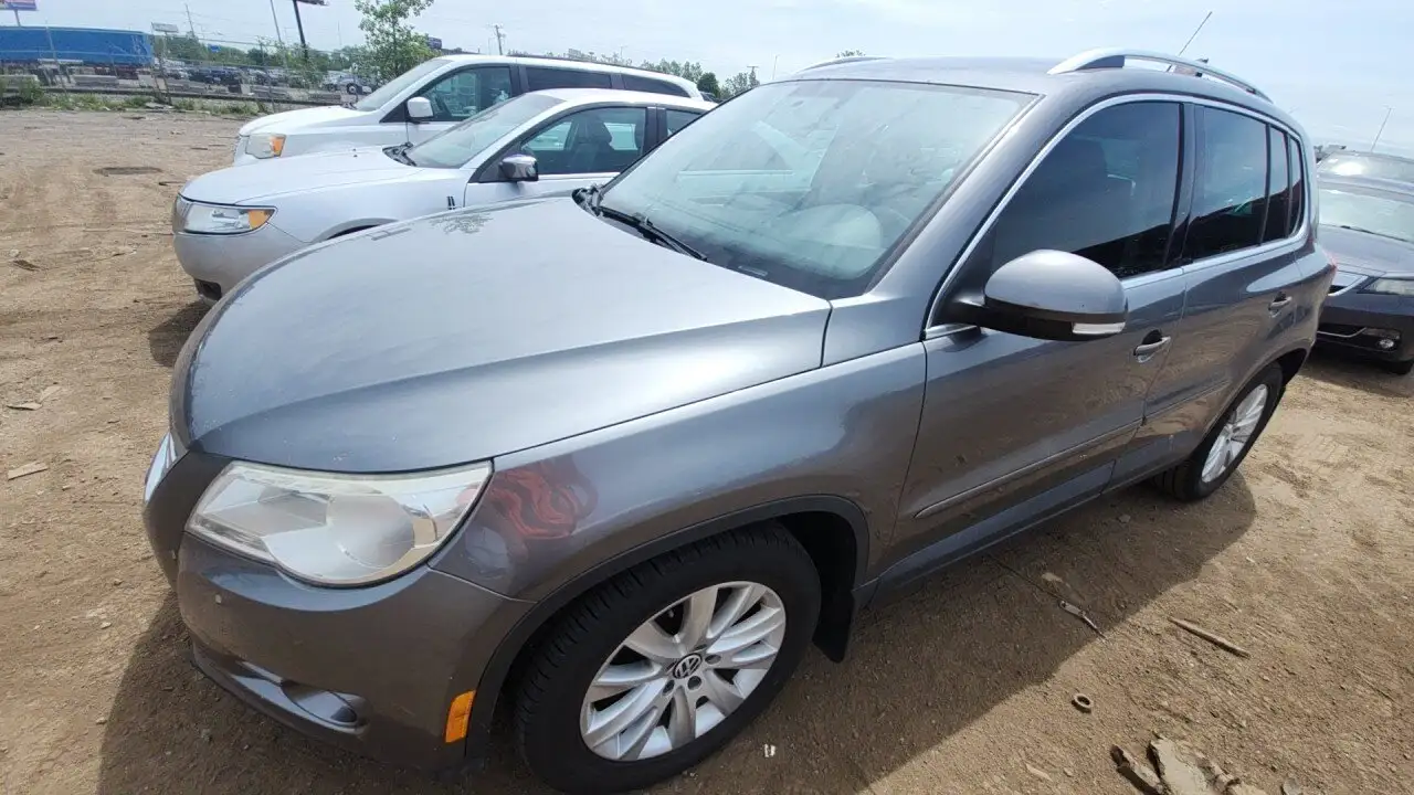 Photo of 2010 Volkswagen Tiguan