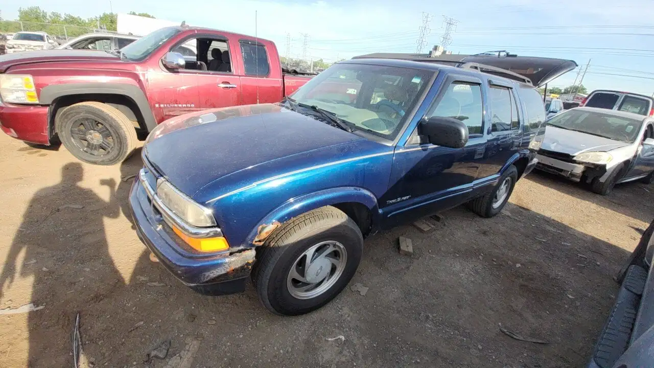 Photo of 2000 Chevrolet Blazer