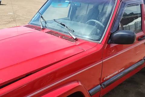 Photo of 1999 Jeep Cherokee