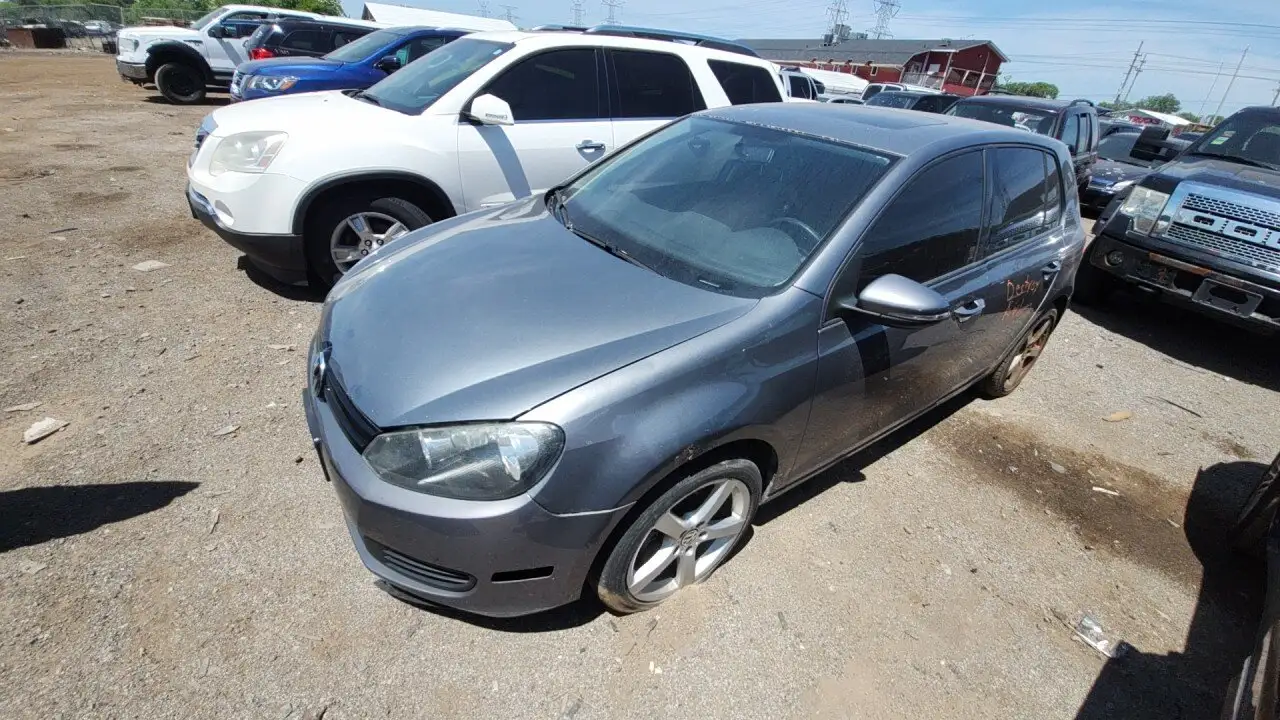 Photo of 2010 Volkswagen Golf