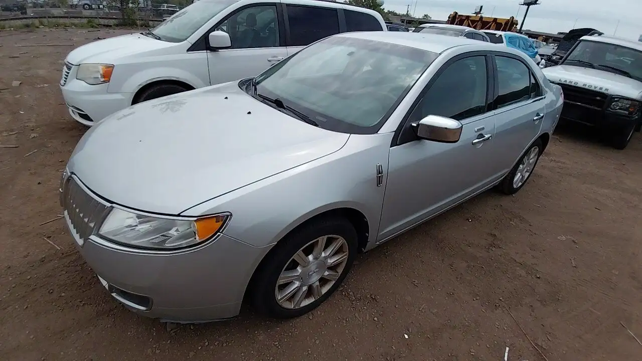 Photo of 2010 Lincoln Mkz