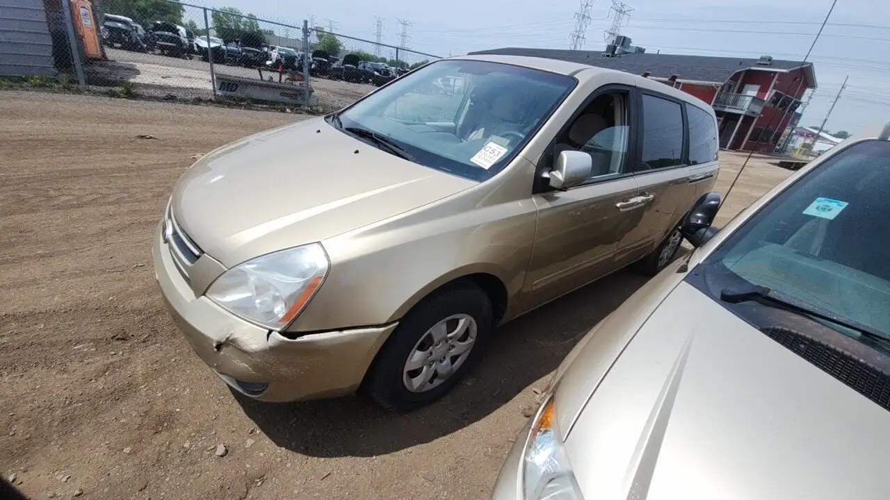 Photo of 2006 Kia Sedona