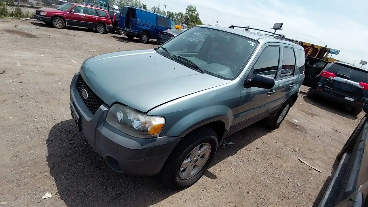Photo of 2005 Ford Escape