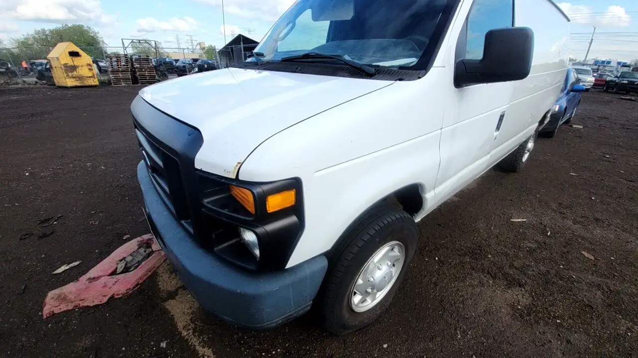 Photo of 2011 Ford E-250