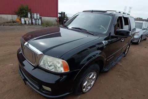 Photo of 2005 Lincoln Navigator