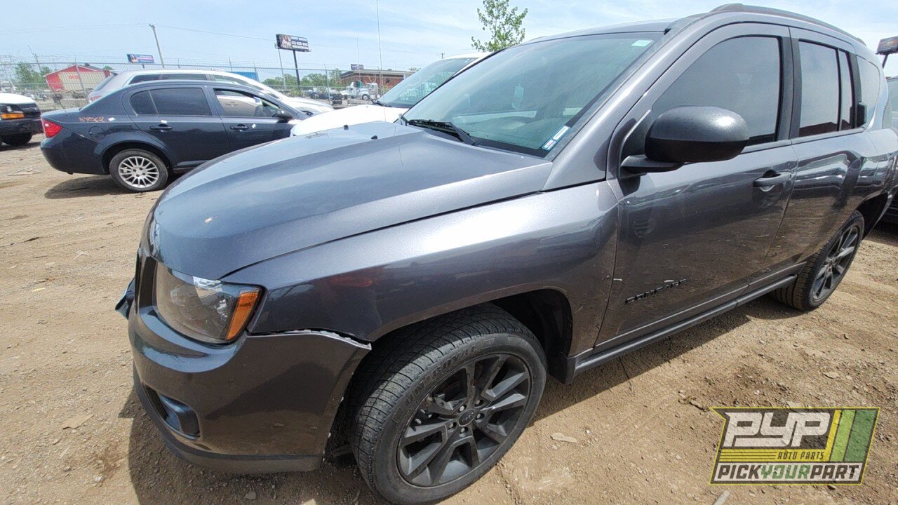 Photo of 2015 Jeep Compass