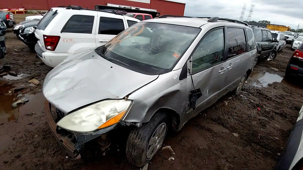 Photo of 2006 Toyota Sienna