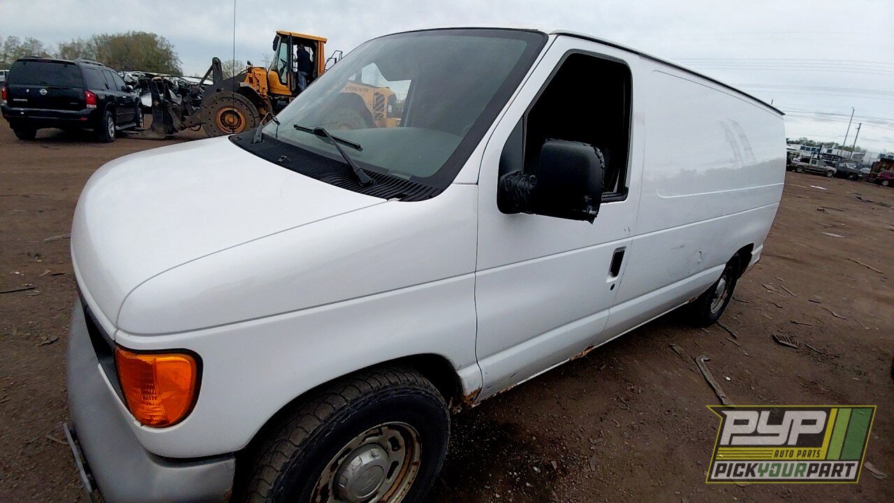 Photo of 2005 Ford E-150